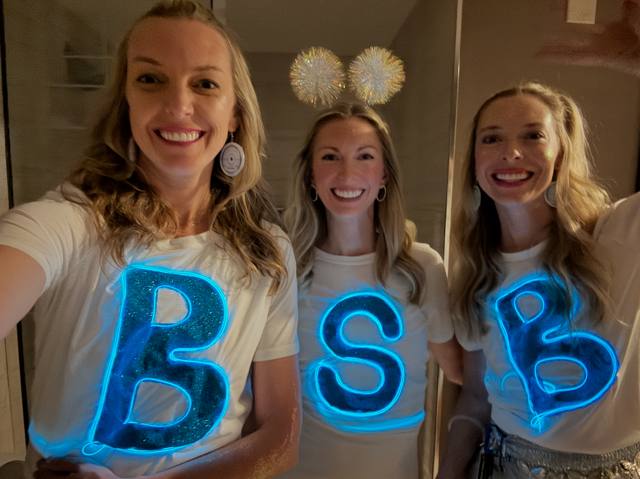Complete look: LIGHT-UP B–S–B GROUP
